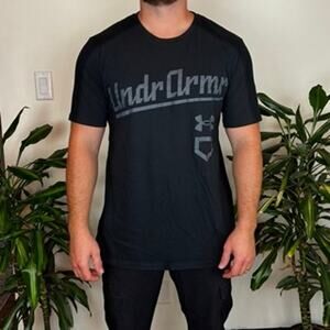 Under Armour Loose Fit Tee